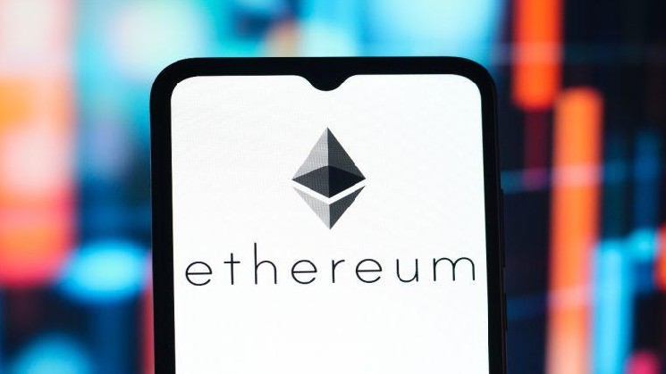 Ethereum тянет альткоины ниже отметки в 880 млрд долларов, а недельное падение на 22 % подрывает уверенность трейдеров — Крипто Новости