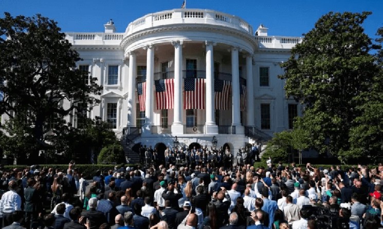 Белый дом рассматривает предложение Налоговой службы США (IRS) о введении налогообложения иностранных криптовалютных счетов через CARF &mdash; Крипто Новости